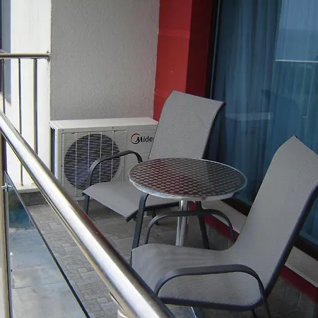 Hotel apartamentowy Royal Cove - Self-catering 3*