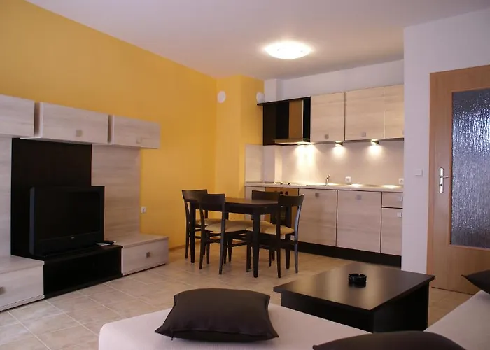 Apart-hotel Royal Cove - Self-catering Kavarna