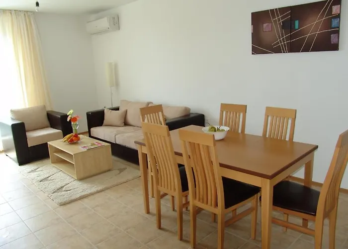 Apart-hotel Royal Cove - Self-catering