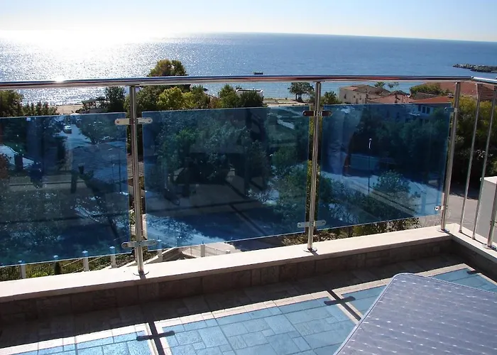 Апартхотел Royal Cove - Self-catering